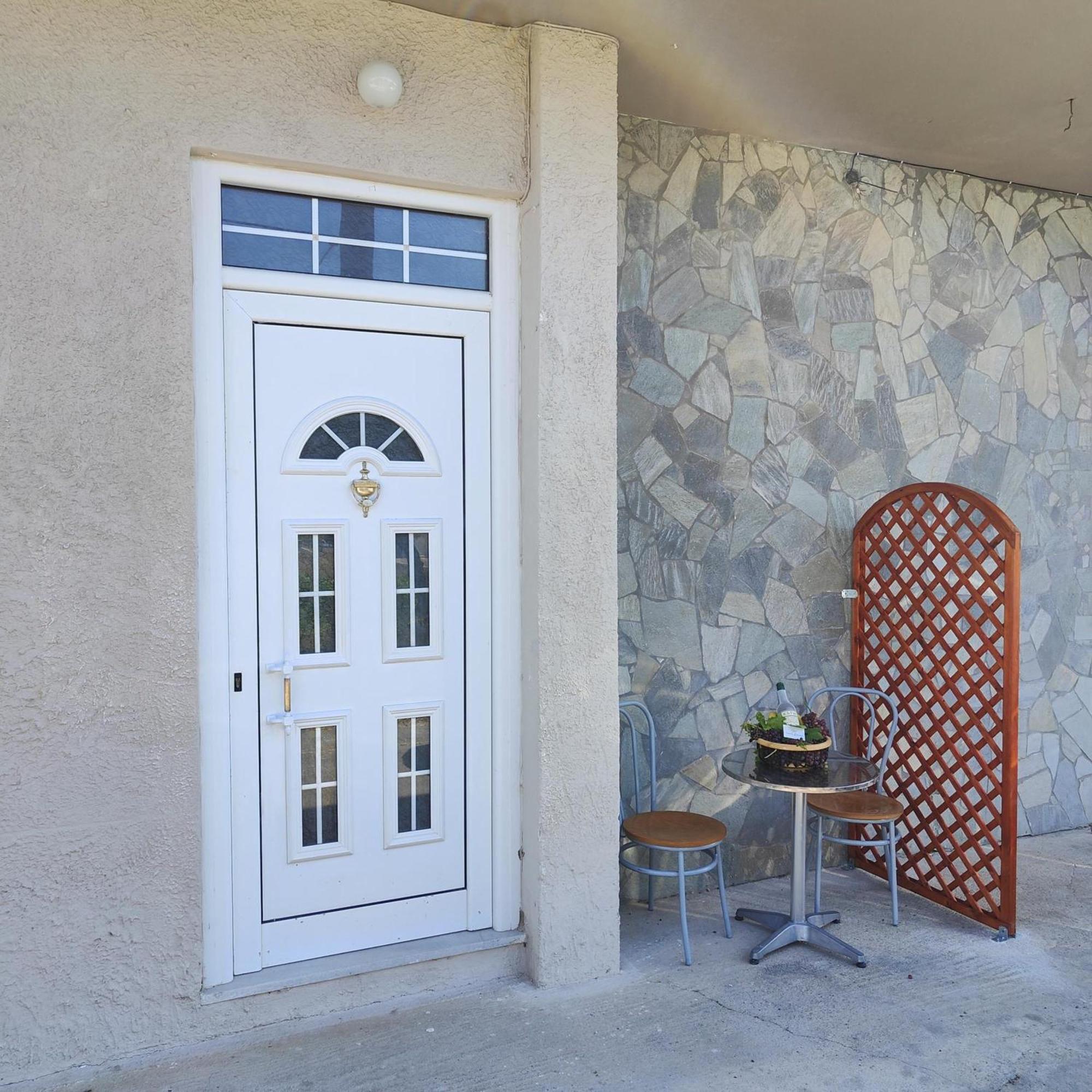 Apartment Laurel Lk Near Airport *